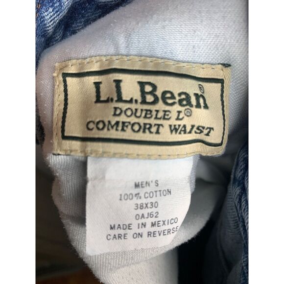 L.L. Bean Mens Double L Comfort Waist Jeans 38x30 Light Blue Denim 100% Cotton - Picture 3 of 7